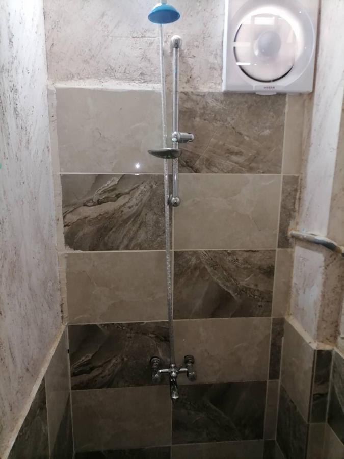 Guest House Hazem Al Azraq ash Shamali Ngoại thất bức ảnh